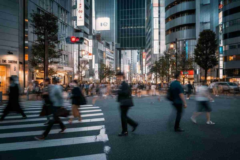 Tokyo inizia la giornata con un leggero calo: -0,13% per la Borsa