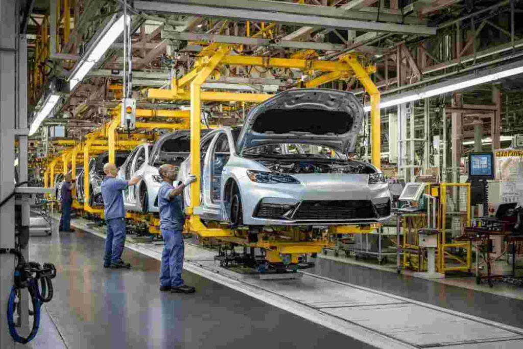 Toyota punta forte sui veicoli ibridi: una nuova era per l'auto in America