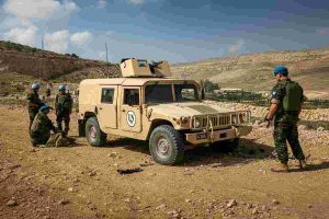 Unifil sotto attacco: il fuoco israeliano infiamma il Sud Libano